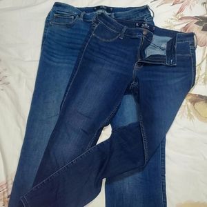 Hollister Jeans size 9s